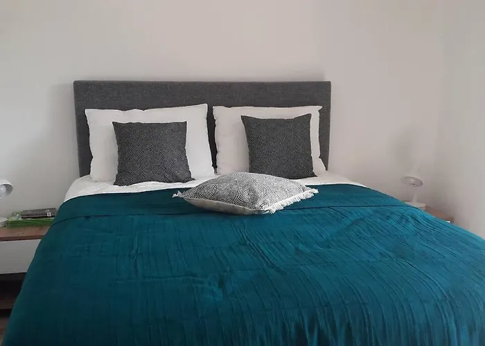 Tres Joli T3 Fraichement Renove, Dans Hotelliere