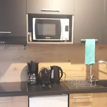Tres Joli T3 Fraichement Renove, Dans Hotelliere * Lecci